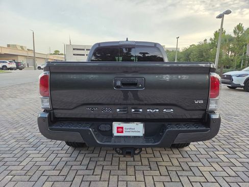 Certified 2020 Toyota Tacoma TRD Off-Road w/ Technology Package AWD/4WD image 11