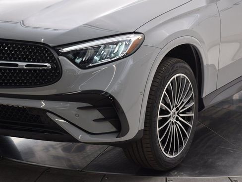 New 2026 Mercedes-Benz GLC 300 image 11