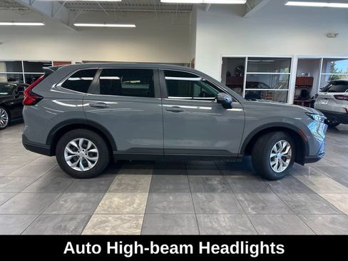 Used 2023 Honda CR-V LX image 8