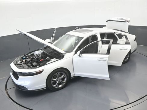 Used 2024 Honda Accord EX image 63