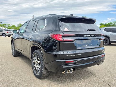 New 2026 GMC Acadia Denali Ultimate w/ LPO, Floor Liner Package AWD/4WD image 36