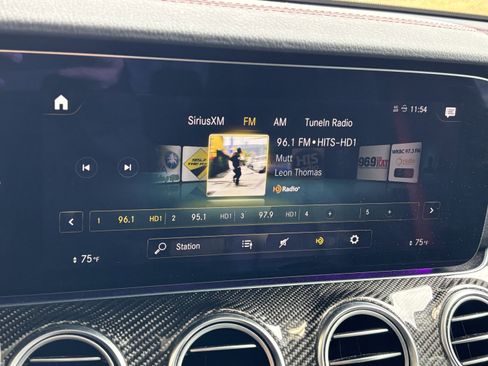 Used 2022 Mercedes-Benz E 53 AMG 4MATIC Sedan image 24