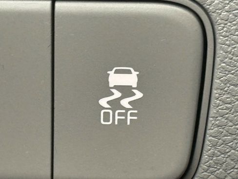 Used 2020 Kia Niro LXS image 21