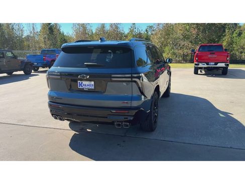 New 2026 Chevrolet Traverse RS w/ LPO, Floor Liner Package image 8