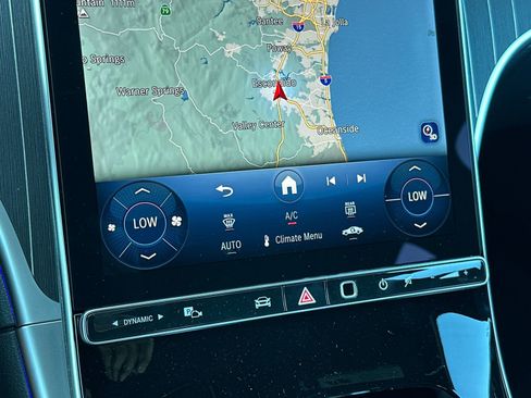 New 2025 Mercedes-Benz C 300 4MATIC Sedan image 23