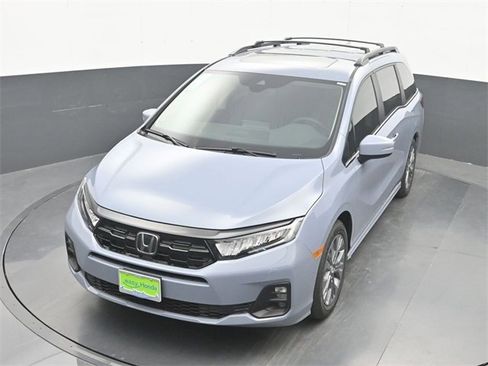 Used 2025 Honda Odyssey Touring image 19