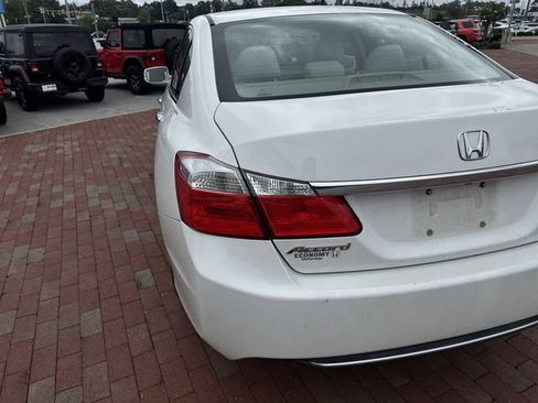Used 2014 Honda Accord EX image 10