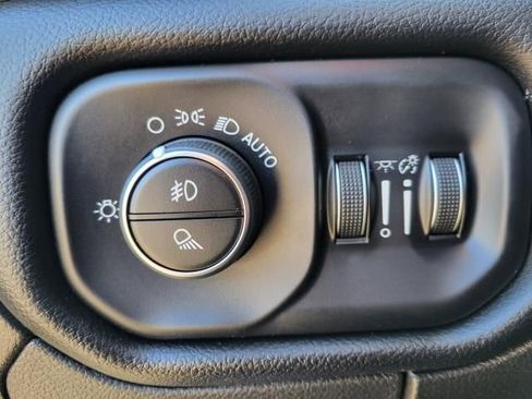 Used 2019 RAM 1500 Sport w/ Level 2 Equipment Group AWD/4WD image 20