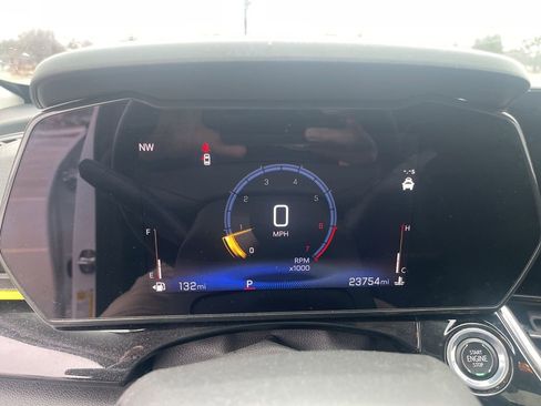 Used 2024 Chevrolet Trax ACTIV w/ Sunroof Package image 15