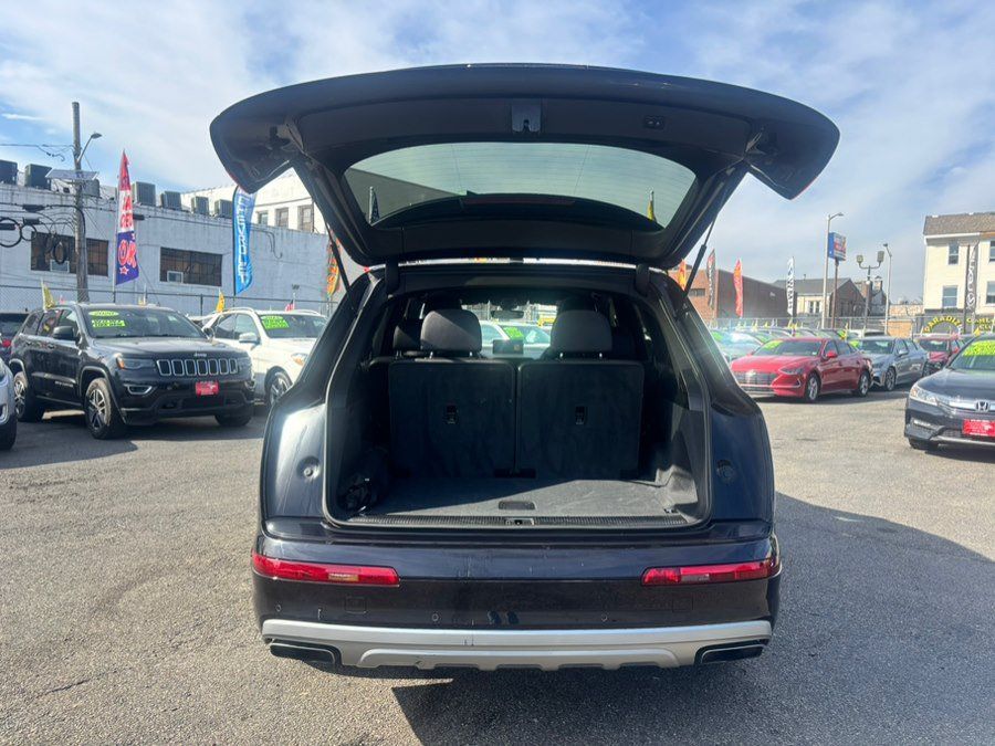 Used 2017 Audi Q7 3.0T Premium Plus AWD/4WD image 6