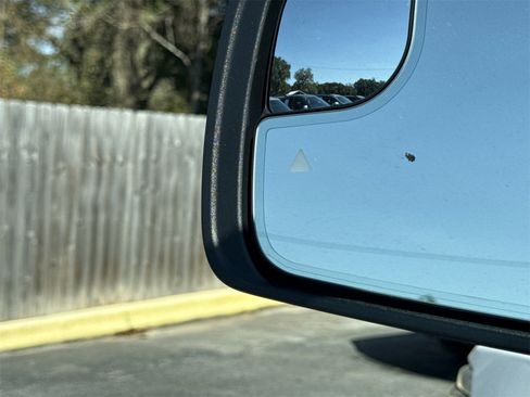 Used 2025 RAM 1500 Laramie image 15