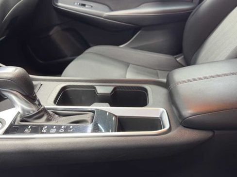 Used 2023 Nissan Sentra SV FWD image 27