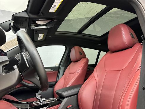 Certified 2024 BMW X4 xDrive30i w/ Premium Package image 15