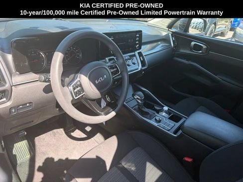 Used 2023 Kia Sorento LX FWD image 6