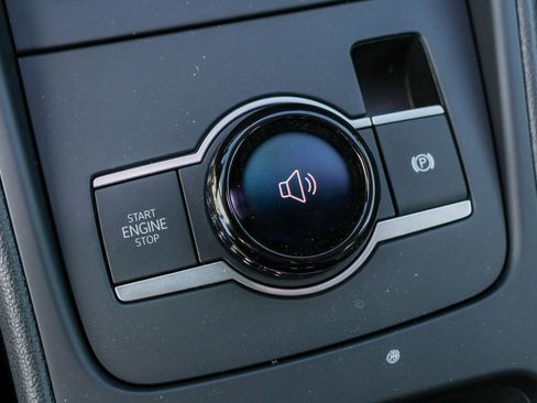 New 2025 Volkswagen Tiguan S image 30