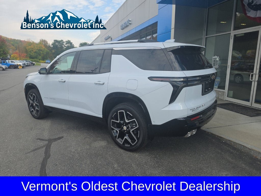 New 2026 Chevrolet Traverse High Country w/ LPO, Floor Liner Package AWD/4WD image 4