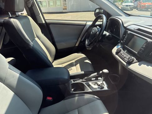 Used 2016 Toyota RAV4 Limited AWD/4WD image 6