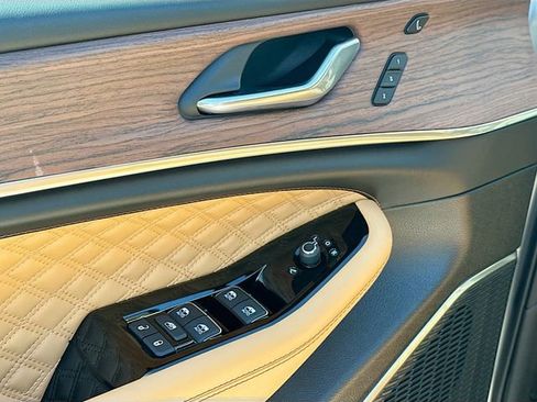 Used 2025 Jeep Grand Cherokee L Summit image 18