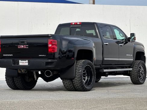 Used 2015 GMC Sierra 3500 Denali w/ Duramax Plus Package image 3