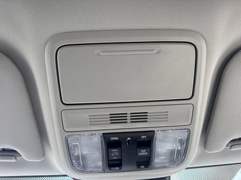 Used 2026 Honda Odyssey EX-L image 28