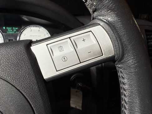 Used 2006 Chrysler 300 SRT8 w/ SRT Option Group II RWD image 16