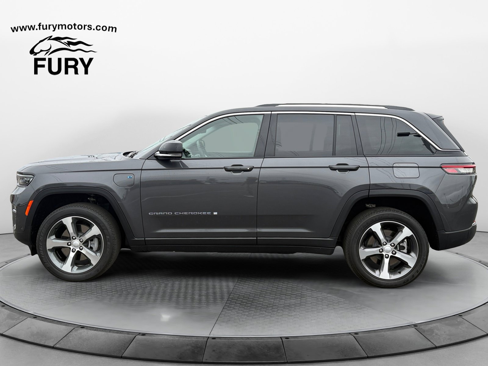 Used 2023 Jeep Grand Cherokee 4WD 4xe w/ Luxury Tech Group II image 10