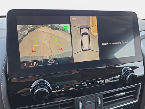 Used 2021 Nissan Armada Platinum w/ Captain's Chairs Package image 23