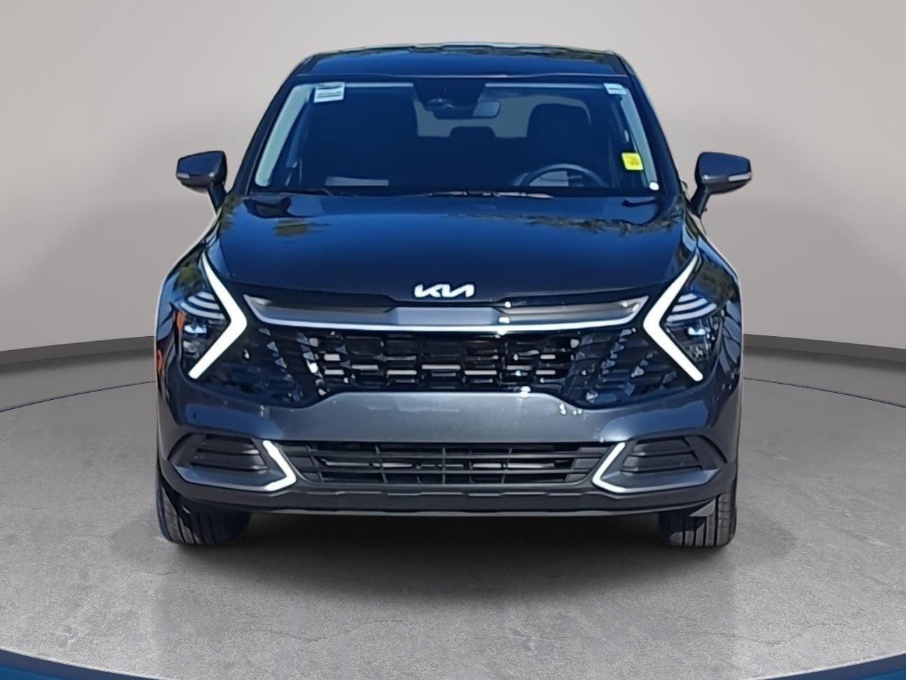 Used 2024 Kia Sportage EX FWD image 2