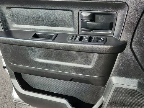 Used 2017 RAM 3500 Tradesman w/ Chrome Appearance Group AWD/4WD image 7