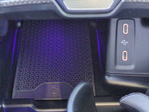 Used 2026 Mercedes-Benz GLC 300 image 22