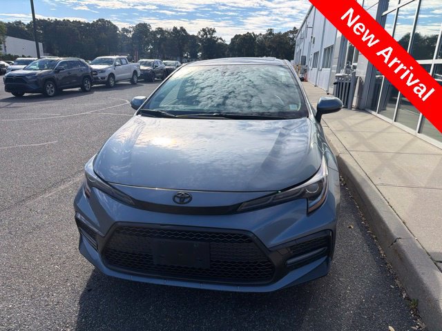 Used 2022 Toyota Corolla SE w/ SE Premium Package FWD image 1