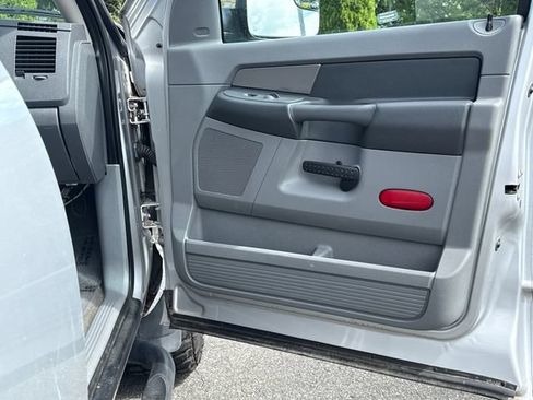 Used 2009 Dodge Ram 2500 Truck SXT AWD/4WD image 23
