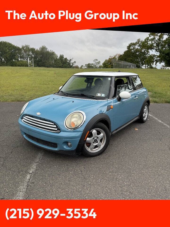 Used 2009 MINI Cooper Hardtop w/ Premium Pkg FWD image 1