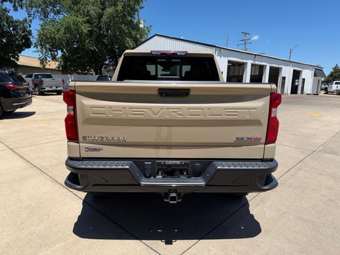 Used 2022 Chevrolet Silverado 1500 ZR2 w/ Technology Package AWD/4WD image 30