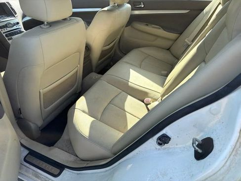 Used 2009 INFINITI G37 x Sedan w/ Premium Pkg AWD/4WD image 9