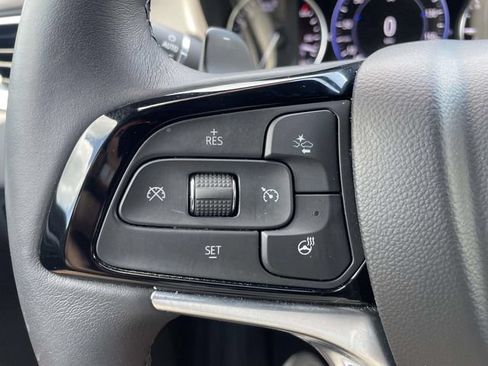 Certified 2024 Buick Enclave Avenir FWD image 20