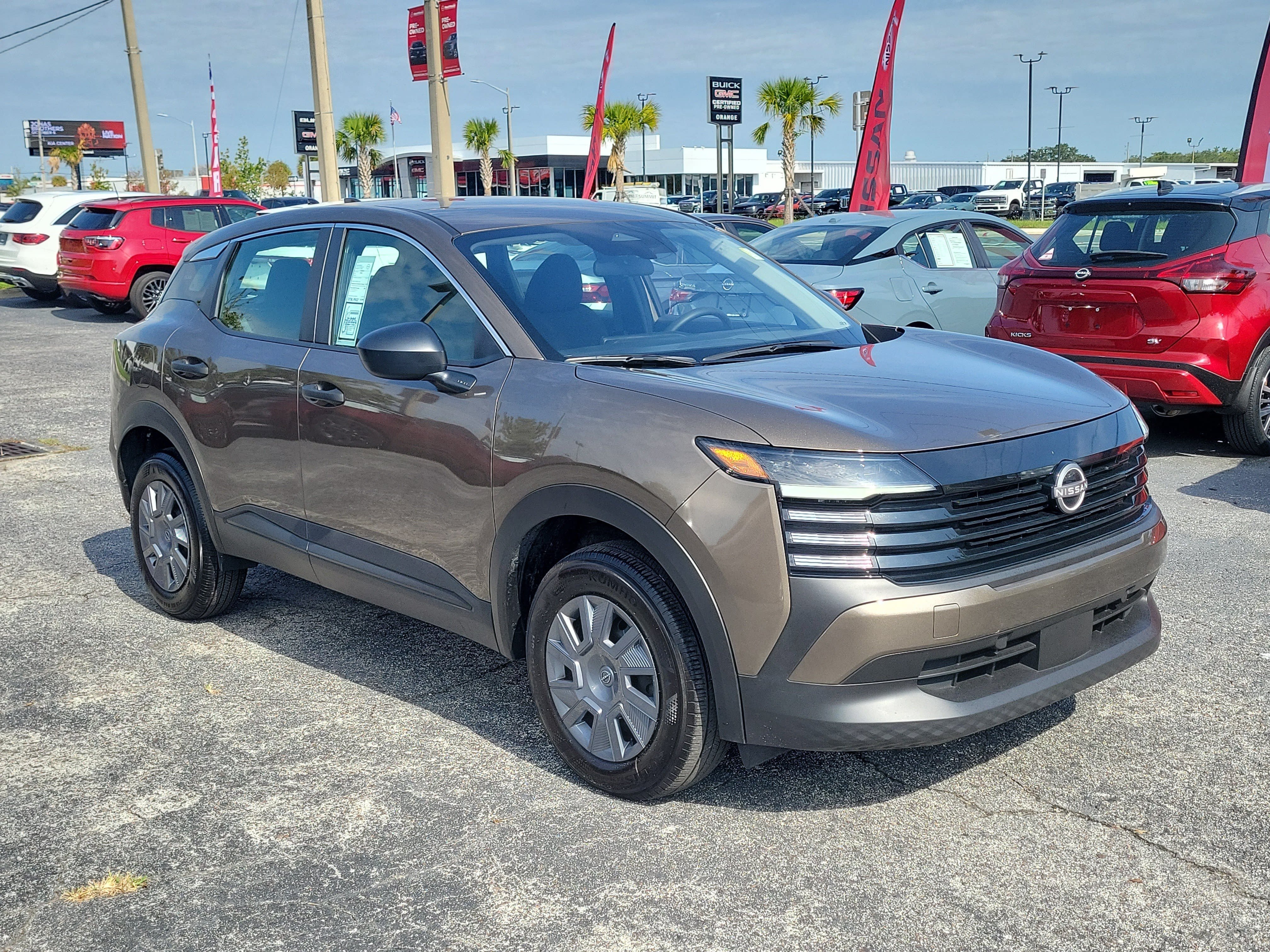 Certified 2025 Nissan Kicks S FWD image 3