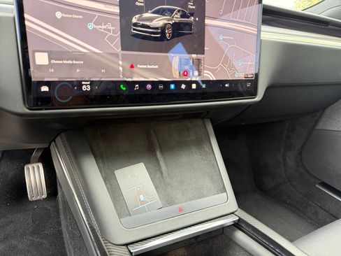 Used 2024 Tesla Model S Plaid image 17