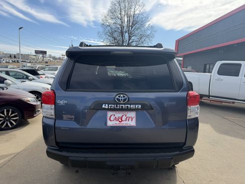 Used 2010 Toyota 4Runner Limited image 4