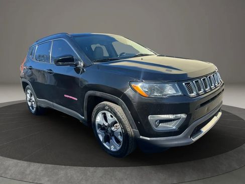 Used 2020 Jeep Compass Limited image 3
