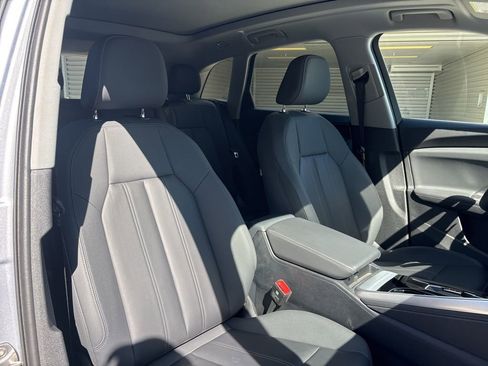 Used 2025 Audi Q5 Premium Plus w/ Premium Plus AWD/4WD image 15