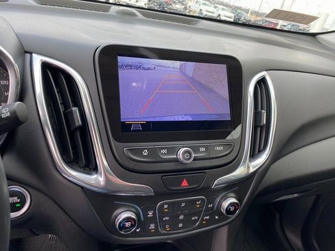 Used 2020 Chevrolet Equinox LT image 24