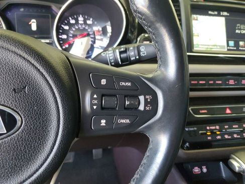 Used 2018 Kia Sedona SX Limited w/ SX Limited Prestige Package FWD image 24