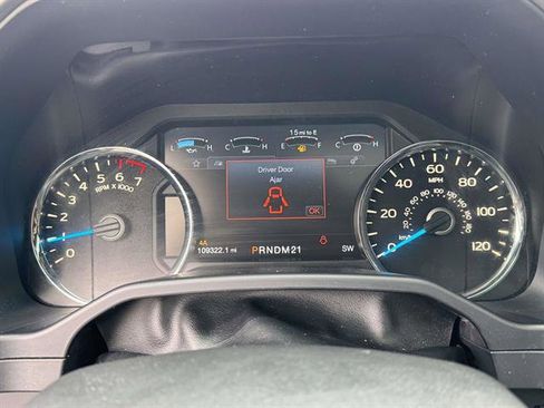 Used 2015 Ford F150 XLT w/ Equipment Group 302A Luxury AWD/4WD image 34