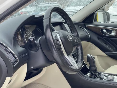 Used 2018 INFINITI Q50 Luxe w/ Essential Package (3.0T Luxe) image 11