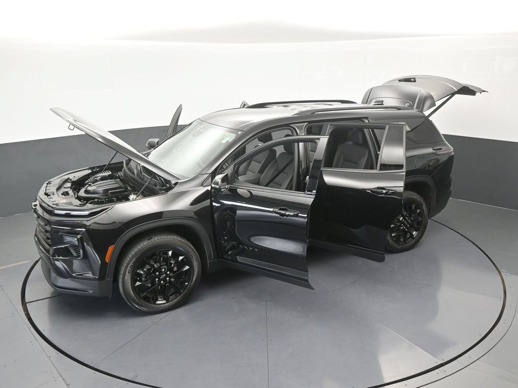 Used 2024 Chevrolet Traverse LT w/ Midnight/Sport Edition FWD image 72