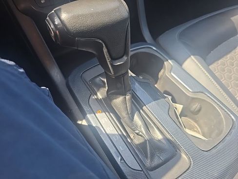 Used 2021 Chevrolet Colorado Z71 w/ Z71 Midnight Edition image 16