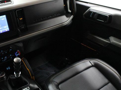 Used 2022 Ford Bronco Badlands image 28
