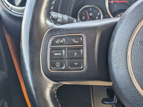 Used 2013 Jeep Wrangler Unlimited Rubicon w/ Connectivity Group AWD/4WD image 21