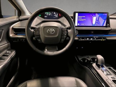 Used 2024 Toyota Prius XLE AWD/4WD image 9